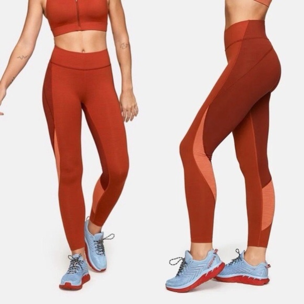 Outdoor Voices TechSweat 7/8 Zoom Leggings in Brick/Currant/Adobe Size Small